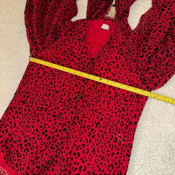 Chicos Women’s Bow Button Blouse Red Black Size 0 (Small) NWT - Picture 8 of 13